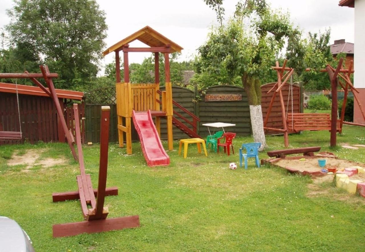 Pod Modrzewiem Farm stay *