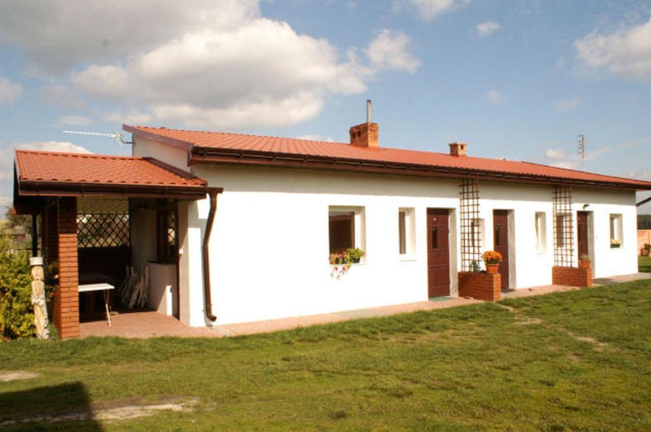 Pod Modrzewiem Farm stay *